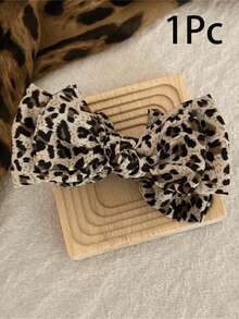 1 szt. Spinka do włosów z kokardą w panterkę, uniwersalna, do codziennego użytku, praktyczna klamra do włosów, elegancka spinka, spinka do utrwalania kucyka, nowy styl, modna spinka do utrwalania kucyka, ekskluzywna ozdoba do włosów potylicznych, elegancka spinka do włosów z półplecionym warkoczem i sprężynką, akcesoria do włosów, przybory do włosów, kręcone kobiety, akcesoria do włosów, jesień, akcesoria do włosów, podróże, akcesoria do włosów, wypełniacze do pończoch dla dorosłych, akcesoria do włosów, akcesoria damskie, wypełniacze do pończoch, akcesoria do włosów dla kobiet w okresie dojrzewania, pomysły na prezenty, wypełniacze do pończoch, prezenty dla kobiet - Wielokolorowe - Zobacz 5