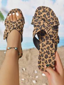 加大码女式豹纹性感PU皮革扣平底凉鞋，适合海滩和户外，夏季 - 黑色 - 查看 1