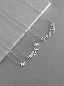 Custom 1-6 Dainty Birth Flowers Necklace, Birth Flower Bouquet Necklace, Grandma Gift, Birth Flower Jewelry, Birth Flower Family Gift, Mother's Day Gifts