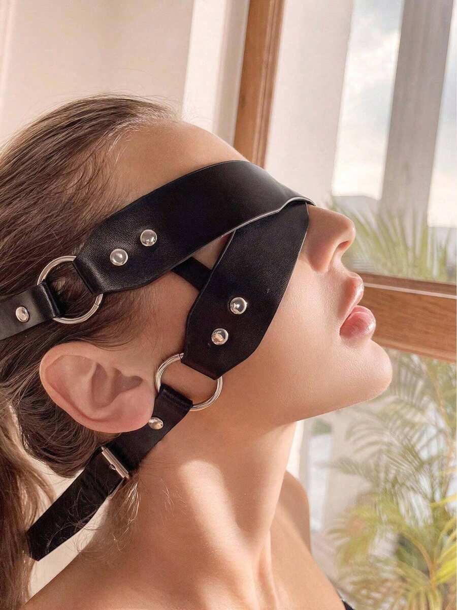 Ladies Fashion Mask Style Eye Mask, Elegant Women's Masks, Adjustable Masks For Cosplay And Halloween Party Accessories, Rivet Embellished Decoration, Valentine's Day Gift Costume Accessory Masks, Sexy Lingerie Accessories