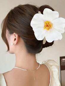 1pc White Hibiscus Flower Clip