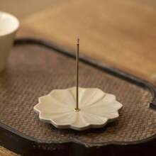 Ceramic Cherry Blossom Fragrance Stick Holder Or Incense Burner Holder, Simple And Unique Cigarette Ash Catcher Fragrance Tray And Decorative Gift, Home Decoration About 2.76 Inches