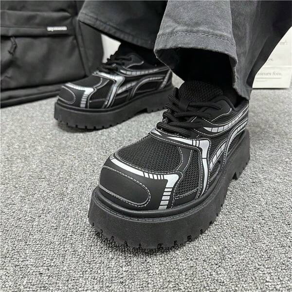 Nuevos zapatos tipo Derby de moda europea 2025, zapatillas casuales de hombre con cordones, puntera redonda, suela gruesa y Top alta, transpirables, de nicho, de alta gama, en estilo coreano