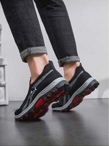 Casual Slip-On Shoes, Lightweight Sports Shoes, Old Beijing Cloth Shoes, Breathable Mesh Shoes, Plus Size Men's Shoes