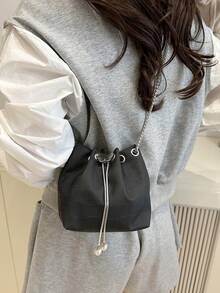 1pc Chain Drawstring Closure PU Solid Color Bucket Bag With Metal, Pearl, Bow Decor, Women Pleated Shoulder/Crossbody Purse, Fashion Gift Bag For Party, Date, Shopping, Daily Use - Black - View 6
