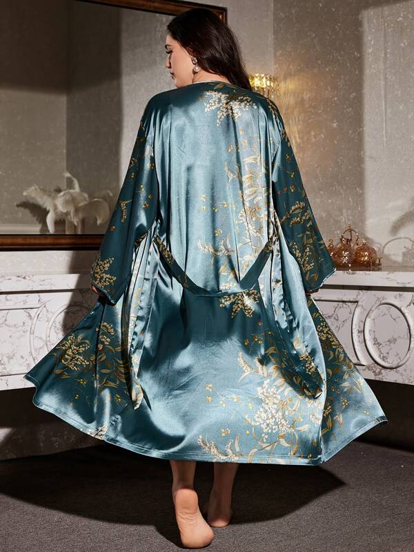 1pc Plus Size Women Floral Print Satin Robe, V-Neck Long Sleeve Sleepwear And Loungewear, Gold Flower Pattern, Machine Washable, Warm & Comfortable For Autumn/Winter Home Decor ,Vacation