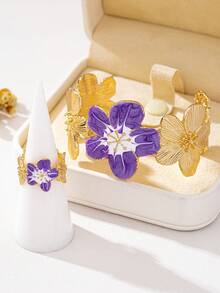 1 Set (1 Brazalete dorado y 1 Anillo grueso) Combinación de brazalete dorado con grabado floral vintage y anillo floral grueso, duradero para el verano, adecuado para uso diario de mujeres, vacaciones, reuniones y eventos - Morado - Ver 5