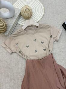 Camiseta Feminina com Estampa de Leopardo em Coração – Moda Animal Print