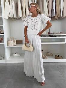 女士时尚优雅花卉蕾丝镂空圆领上衣，夏季