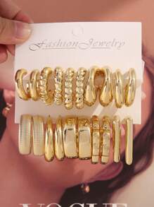 20 pièces Boucles d'oreilles en forme de C torsadées géométriques , conviennent comme cadeaux de vacances pour la famille et les amis