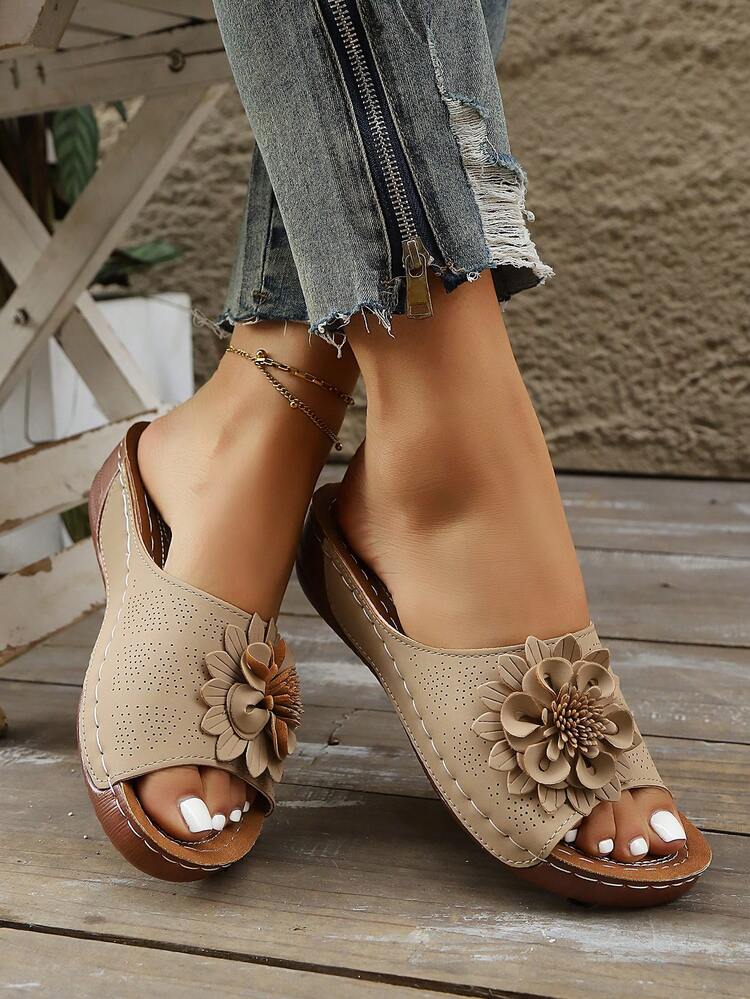 Women Platform Floral Wedge Slide Sandals, Polyurethane Sole Thick-Bottomed Slip-On Wedge Slippers - Khaki - View 1