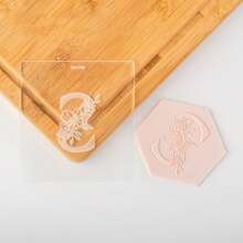 A-Z 26 Letter Cookie DIY Printing Embossing Mold Acrylic Alphabet Capitalize Name Embosser Fondant Stamp Wedding Cake Decor Biscuits Cake Baking Tool Accessories For Birthday Bridal Shower Wedding Party Favor Supplies