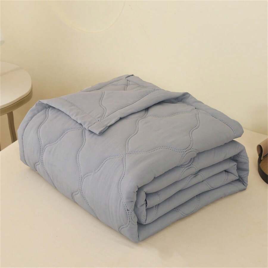 1PC Quilt Bedding, Lightweight Bedspreads,Machine Washable,Breathable Can Sleep Naked,Quilt For All-Season - Maroon - View 1