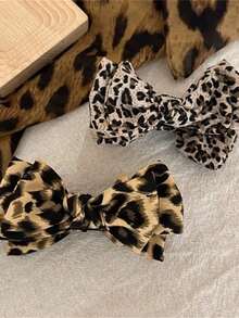 1 szt. Spinka do włosów z kokardą w panterkę, uniwersalna, do codziennego użytku, praktyczna klamra do włosów, elegancka spinka, spinka do utrwalania kucyka, nowy styl, modna spinka do utrwalania kucyka, ekskluzywna ozdoba do włosów potylicznych, elegancka spinka do włosów z półplecionym warkoczem i sprężynką, akcesoria do włosów, przybory do włosów, kręcone kobiety, akcesoria do włosów, jesień, akcesoria do włosów, podróże, akcesoria do włosów, wypełniacze do pończoch dla dorosłych, akcesoria do włosów, akcesoria damskie, wypełniacze do pończoch, akcesoria do włosów dla kobiet w okresie dojrzewania, pomysły na prezenty, wypełniacze do pończoch, prezenty dla kobiet - Wielokolorowe - Zobacz 2