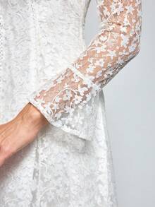 女式新款蕾丝长款喇叭袖奢华优雅连衣裙