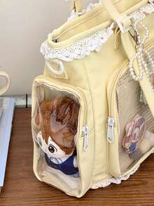 一款可爱日系风格女童单肩包，饰有珍珠蝴蝶结和蕾丝花边，尽显优雅气质；透明设计，适合动漫角色扮演；肩带可拆卸可调节；大容量休闲手提包，日常使用、上学、旅行皆宜；可爱时尚，女士必备。