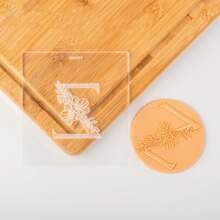A-Z 26 Letter Cookie DIY Printing Embossing Mold Acrylic Alphabet Capitalize Name Embosser Fondant Stamp Wedding Cake Decor Biscuits Cake Baking Tool Accessories For Birthday Bridal Shower Wedding Party Favor Supplies