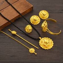 Set de joyería de 4 a 6 piezas de estilo africano y árabe con color dorado clásico e incluye aretes, anillos, collares, pulseras, cadenas para el cabello y pasadores para el cabello, regalos para fiestas de Oriente Medio