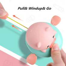 1 件婴儿幼儿喷水漂浮沐浴玩具，柔软可爱的小猪动物水上玩具，儿童发条婴儿戏水淋浴喷水游泳玩具，适用于室内和室外沙滩泳池玩具，适合 2 岁男孩和女孩的游戏，幼儿玩具，儿童玩具，感官玩具，儿童生日/圣诞节礼物（配件颜色和款式随机），节日必备，婴儿洗澡礼物，婴儿用品，新生婴儿浴室必需品，婴儿烦躁玩具