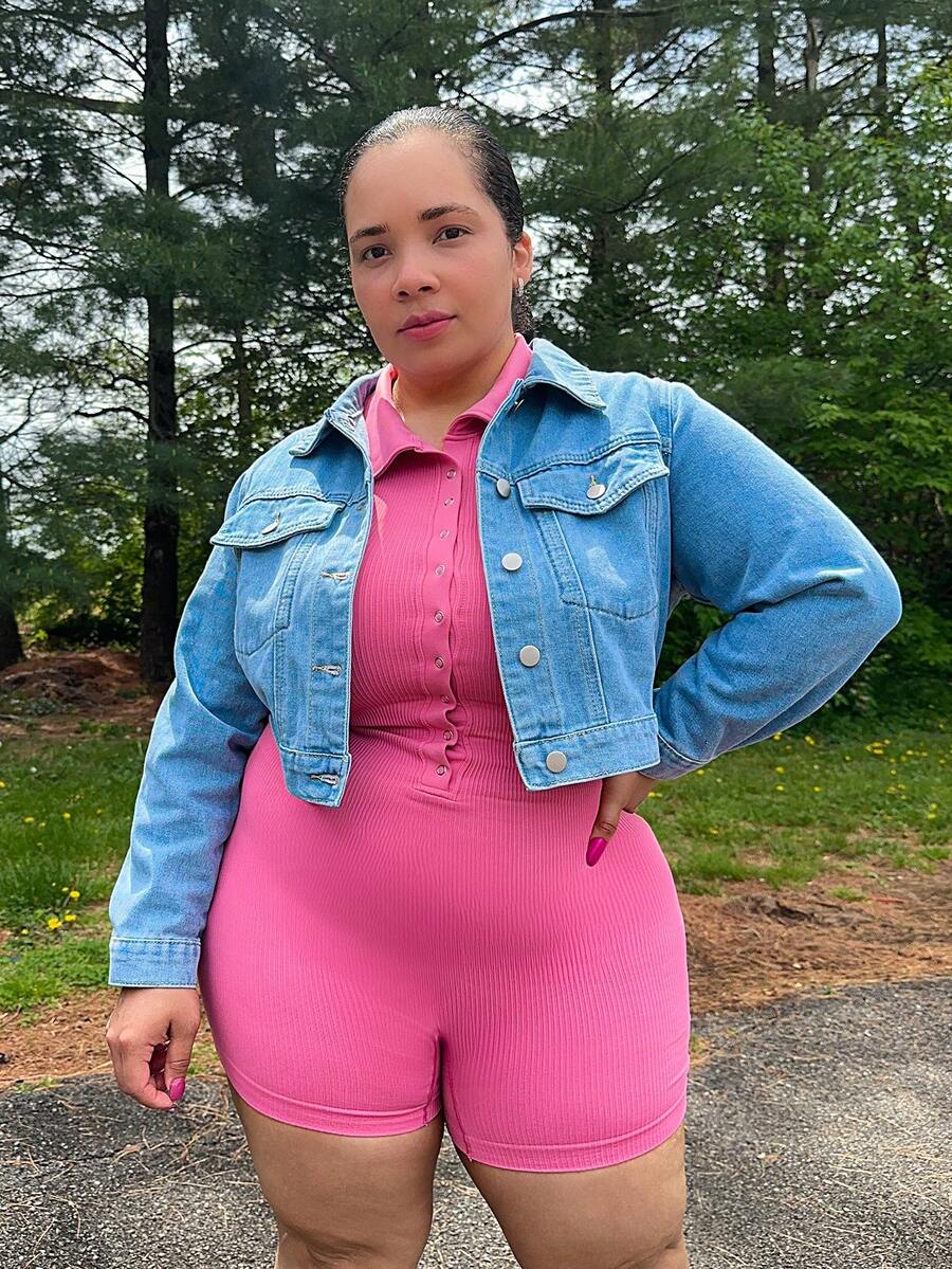 Hourglow Chaqueta de mezclilla informal con bolsillo estilo cargo y cierre sencillo para mujer talla grande - Lavado ligero - Ver 1