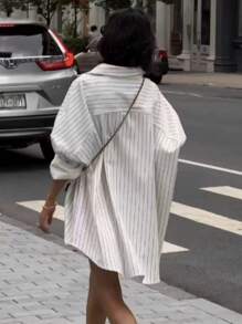 New Relaxed Vertical Striped Shirt, Oversized Mid-Length Boyfriend Style Long Sleeve Blouse For Casual Commute