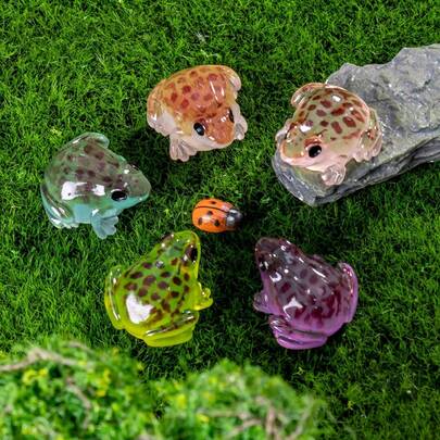 10/30/50pcs DIY Luminous Frog Toad, Luminous Mini Resin Animal Frog Toad, Mini Toys, Handmade Decoration Accessories, Luminous Frog Toad In The Dark, Suitable For Holiday Gifts, Sock Gifts, Party Gifts, Prank Games, Landscape Gardens
