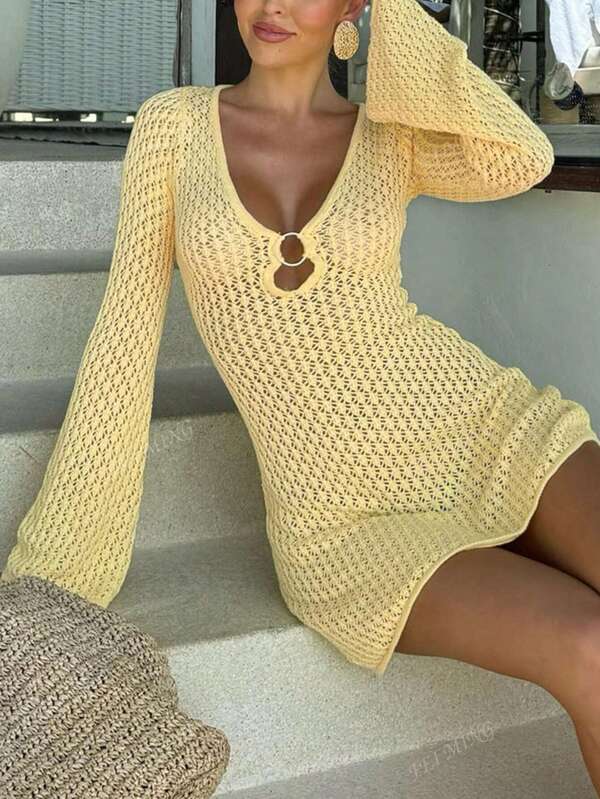 V-hals holle cirkel decor sexy uitlopende mouwen effen kleur lange mouwen A-lijn korte strandjurk