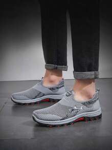 Men's Casual Shoes, Lightweight Sneakers, Slip-On, Classic Beijing Cloth Shoes, Breathable Mesh Shoes, Plus Size Men Shoes