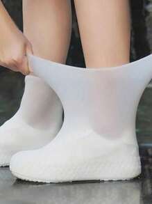 3 PIEZAS Cubiertas reutilizables de silicona para zapatos para hombres y mujeres - Protectores de zapatos impermeables y antideslizantes para viajes, cubiertas de botas transparentes con diseño flexible, accesorios livianos de lluvia para senderismo/camping, refrescantes de verano, playa, viajes