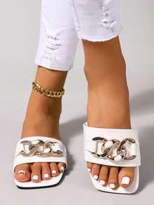 加大码女式金属链装饰休闲凉鞋，时尚舒适防滑多功能室内外夏季拖鞋 - 白色 - 查看 1