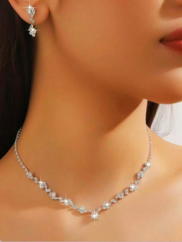 Stylish And Simple Pendant Necklace+Earrings+Bracelet+Ring Is An Elegant Jewelry Set Suitable For Ladies To Wear In Summer, And A Variety Of Styles Are Available.