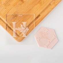 A-Z 26 Letter Cookie DIY Printing Embossing Mold Acrylic Alphabet Capitalize Name Embosser Fondant Stamp Wedding Cake Decor Biscuits Cake Baking Tool Accessories For Birthday Bridal Shower Wedding Party Favor Supplies