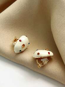 2pcs Fashion White Enamel Diamond Clip-On Earrings, Curved Bead Water Drop Style, Suitable For Everyday Wear - White - View 7