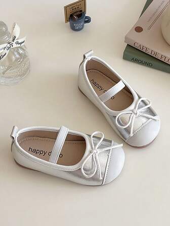 Tibanyu 1 双女童平底鞋，低帮儿童玛丽珍鞋，休闲时尚平底鞋，舒适低帮钩环设计，轻便的室内外平底鞋，适合春秋季日常活动、派对和活动