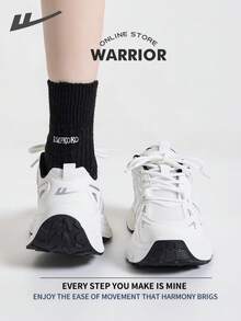 女款 Warrior 时尚复古运动鞋，春夏轻便舒适透气，跑步鞋风格简约休闲，时尚百搭，四季皆宜，耐磨耐穿，适合全天穿着，训练运动鞋，小白鞋 - 白/銀 - 查看 9