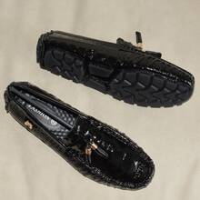 2025年夏季新款男女乐福鞋，高品质透气漆皮流苏休闲鞋 - 黑色 - 查看 4