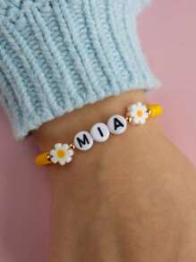 Bracelet à la marguerite charmant et personnalisé : accessoire parfait pour le printemps/été, bracelet numérique personnalisé, bracelet de date numérique spécial, bracelet de perles personnalisable, cadeau de bijoux pour elle, bracelet de perles personnalisable