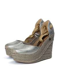 Women Platforms & Wedge Sandals - Gold - View 3