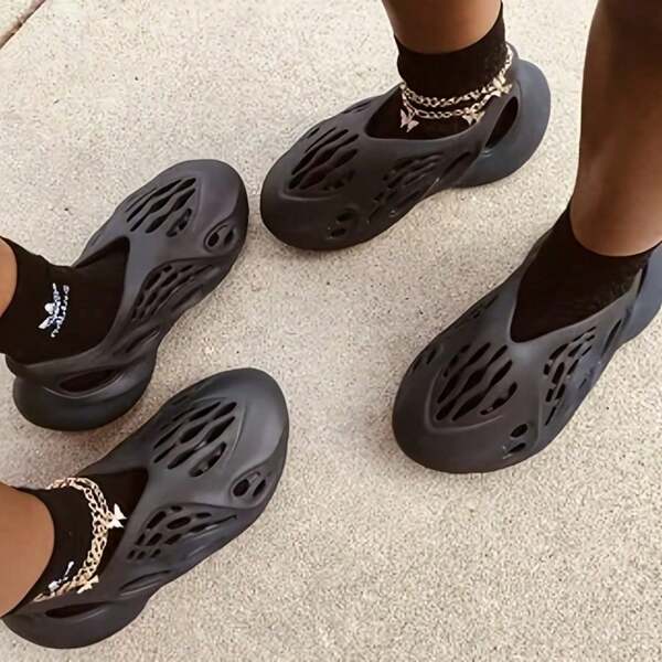 Foam Runners Shoes For Men Women, Soft Cloud Slides Slippers Non-Slip Walking Sandals, Beach Platform Pillow Sandals Lightweight Slip-On Foam Runners, Outdoor Quick-Drying Sports Slides