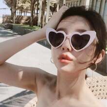 1pc Red Heart-Shaped Beach Fashion Glasses Suitable For Women For Party Photos