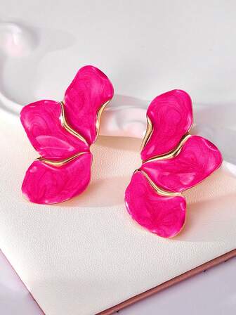 1 par örhängen i metall med gyllene blad, lämpliga för alla tillfällen