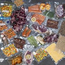 1 rolka worka próżniowego do żywności Maszyna do pakowania próżniowego świeżej żywności w worki do długotrwałego przechowywania nadaje się do wszystkich maszyn do pakowania próżniowego, przechowywania, organizera, kuchni, podróży, artykułów kuchennych, narzędzi kuchennych, rzeczy kuchennych.