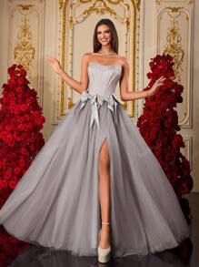 Elegant Gray Corset Tulle Evening Gown With Bows And Slit, Strapless Prom Dress For Women, Formal Ball Gown, Luxury Party Dress, A-Line Long Maxi Dress, Red Carpet Look, Gala Event Outfit, Wedding Guest Dress, Princess Style Tulle Dress, Graduation Gown, Bridesmaid Dress, Sweetheart Party Wear