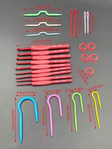 1 Bộ dụng cụ móc len cán mềm màu đỏ, bao gồm phiên bản cơ bản và nâng cấp. Phiên bản nâng cấp bao gồm kim xoắn nhựa, kim vá lỗ lớn và các dụng cụ đan khác, một món quà tuyệt vời cho những người đam mê đan len. - Đỏ - Xem 10