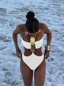 优雅女士连体泳衣 - 金属亮片和镂空领口设计，尽显高贵气质，是春夏、女士度假、海滩旅行、节日庆典、派对、海滩活动和日常休闲穿着的理想之选。 - 白色 - 查看 2