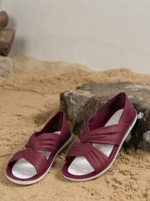 Sandalias planas para mujer, de estilo hada a la moda, versátiles, antideslizantes, de plástico para la playa, impermeables y transpirables, de verano