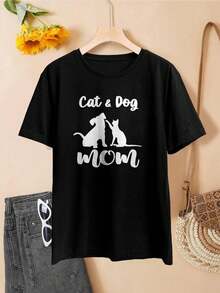Camiseta divertida de mamá de gato y perro para mujer - Camiseta divertida para amantes de mascotas - Bonita camiseta gráfica de animal - Top de manga corta - Elegante camiseta de gato y perro negro - Regalo del Día de la Madre - Negro - Ver 2