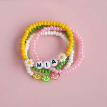 Bracelet à la marguerite charmant et personnalisé : accessoire parfait pour le printemps/été, bracelet numérique personnalisé, bracelet de date numérique spécial, bracelet de perles personnalisable, cadeau de bijoux pour elle, bracelet de perles personnalisable