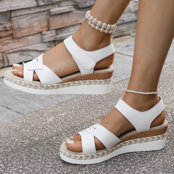 Sandales compensées à sangles ajustables à boucle et à boucle pour femmes, convient pour les voyages à la plage