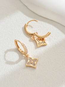 2 perechi de cercei eleganți din cupru, auriu, în formă de stea, cu zirconiu, încrustați pentru femei, potriviți pentru ținute de zi cu zi, potrivite pentru petreceri.